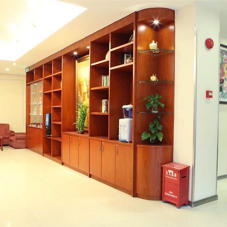 Hanting Express Kunming Yieryi Street Yunnan Normal University Branch Екстериор снимка