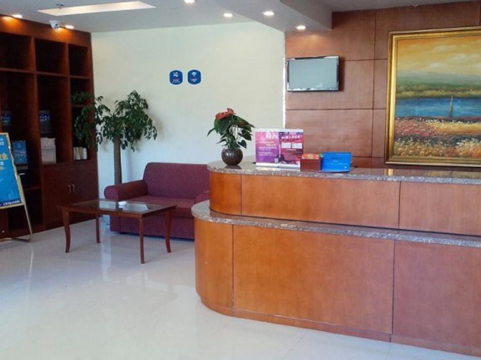 Hanting Express Kunming Yieryi Street Yunnan Normal University Branch Екстериор снимка