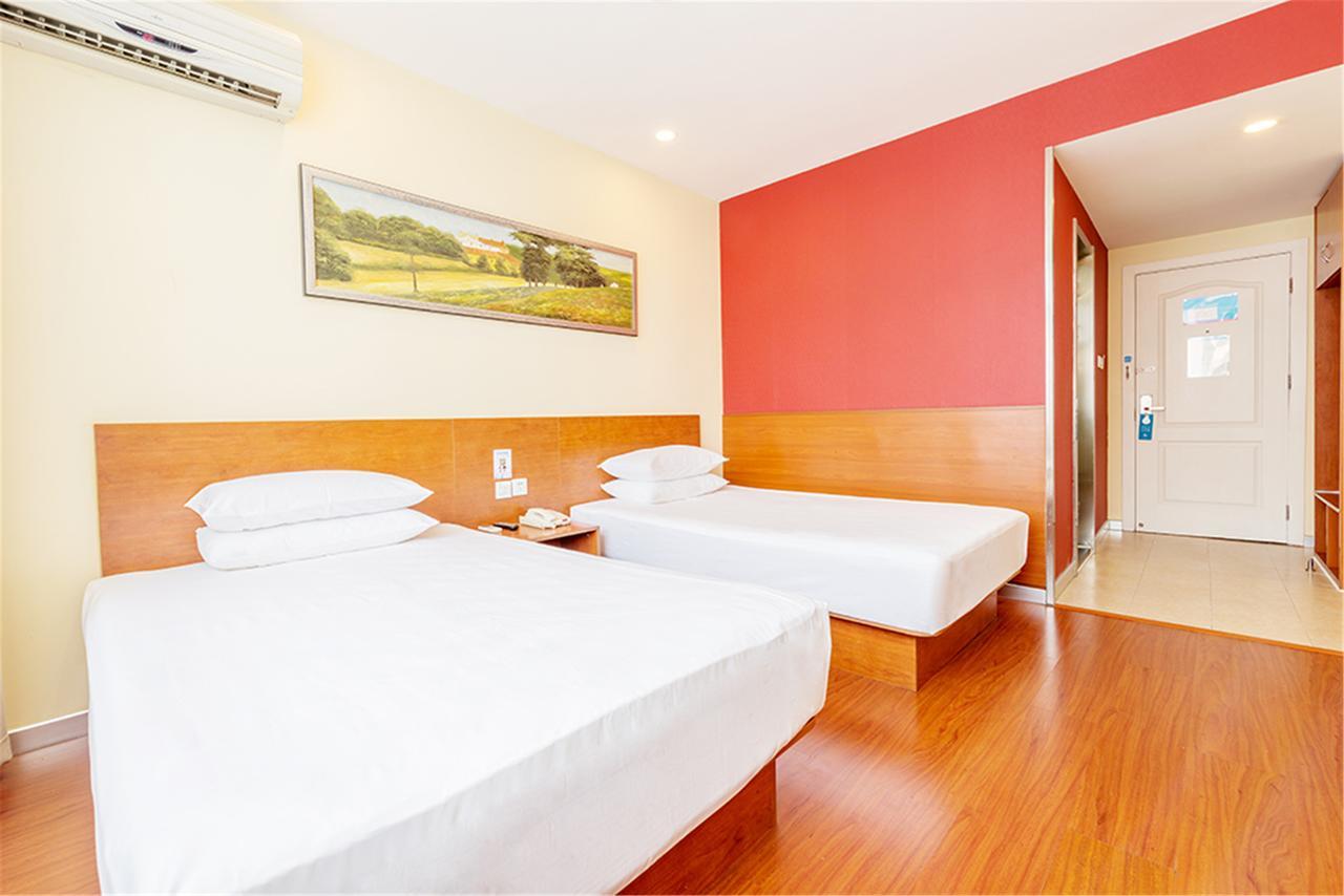 Hanting Express Kunming Yieryi Street Yunnan Normal University Branch Екстериор снимка