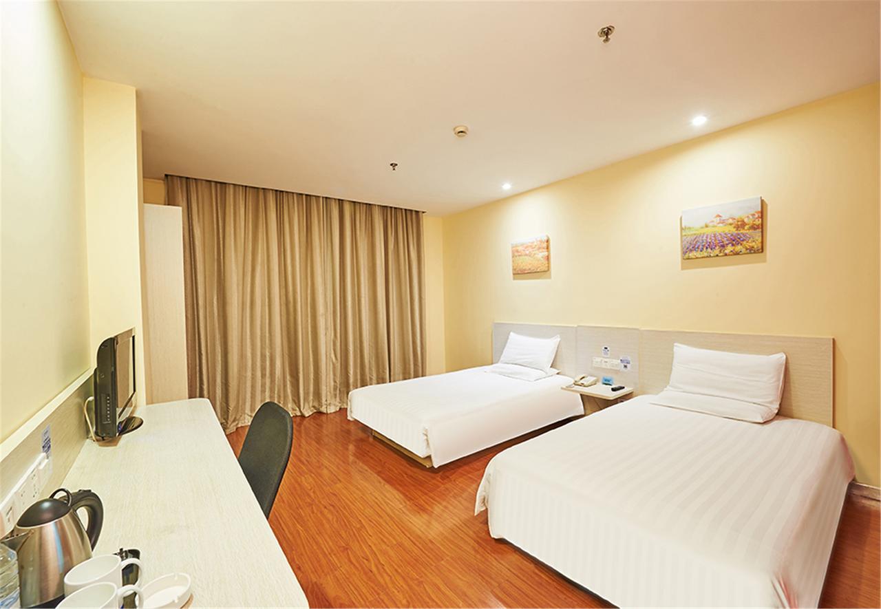 Hanting Express Kunming Yieryi Street Yunnan Normal University Branch Екстериор снимка